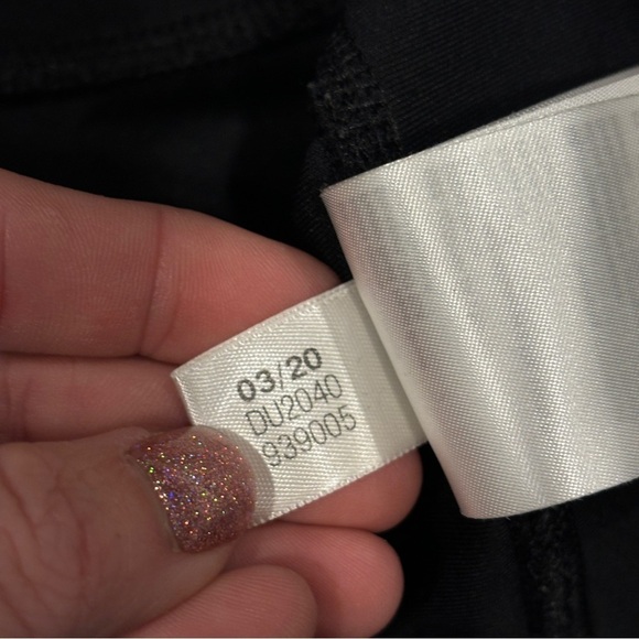 Adidas Women's High Rise 3-Stripes Aeroready black Leggings size small - Picture 9 of 13